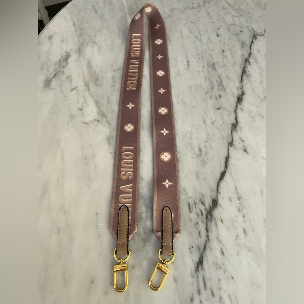 Fashion bag strap dove beige with Gold Accents